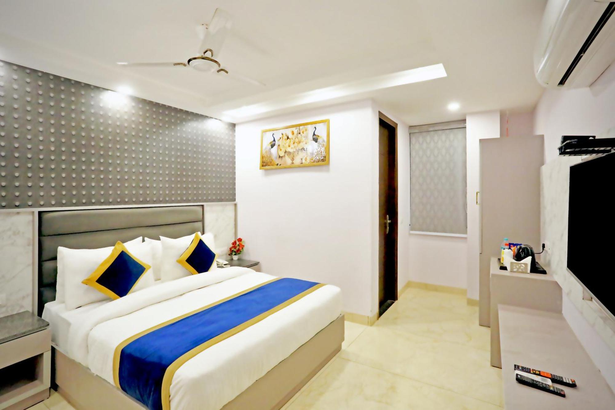 Hotel Mayfair Just A Minute Away From New Delhi Railway Station And Connaught Place Exterior photo